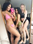 FreakyMariah: Naaktfoto's
