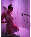 SANDRA PRIKKER: Naaktfoto's