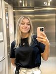 Noamaes: Naaktfoto's