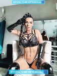 Nadine Kerastas: Naaktfoto's