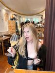 Vixyless: Naaktfoto's