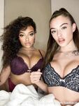 Vixyless: Naaktfoto's