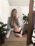 Vixyless: Naaktfoto's