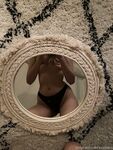 Vixyless: Naaktfoto's