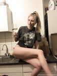 Vixyless: Naaktfoto's