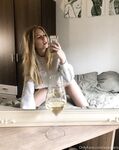 Vixyless: Naaktfoto's