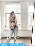 Vixyless: Naaktfoto's