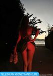 Vixyless: Naaktfoto's