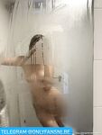 Vixyless: Naaktfoto's