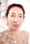 Esluna: Naaktfoto's