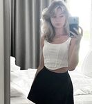 Floppaly: Naaktfoto's