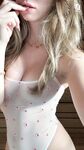 Floppaly: Naaktfoto's