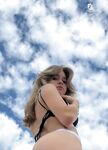 Floppaly: Naaktfoto's