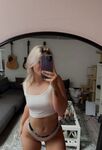 Booty Luna: Naaktfoto's