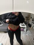 Booty Luna: Naaktfoto's