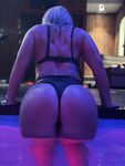 Booty Luna: Naaktfoto's