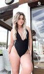Booty Luna: Naaktfoto's