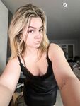 Booty Luna: Naaktfoto's