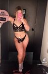 Booty Luna: Naaktfoto's