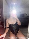 Booty Luna: Naaktfoto's