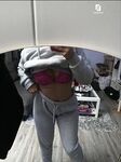 Booty Luna: Naaktfoto's