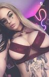 Kayley Wouters / InkedBarbiiexo: Naaktfoto's