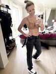 Elise van Vlaanderen: Naaktfoto's