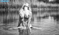 Elise van Vlaanderen: Naaktfoto's