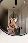 Noa MNK: Naaktfoto's
