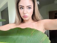 Fleurtjee: Naaktfoto's