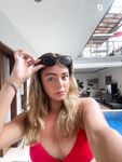 Fleurtjee: Naaktfoto's