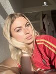 Bloem Baker: Naaktfoto's