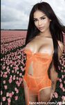 Yara Nour: Naaktfoto's