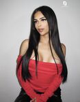 Yara Nour: Naaktfoto's