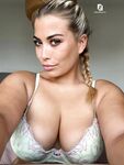 Stevie Burns: Naaktfoto's