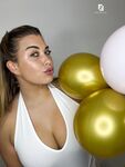 Stevie Burns: Naaktfoto's