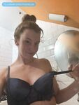 ItsYourQueen: Naaktfoto's